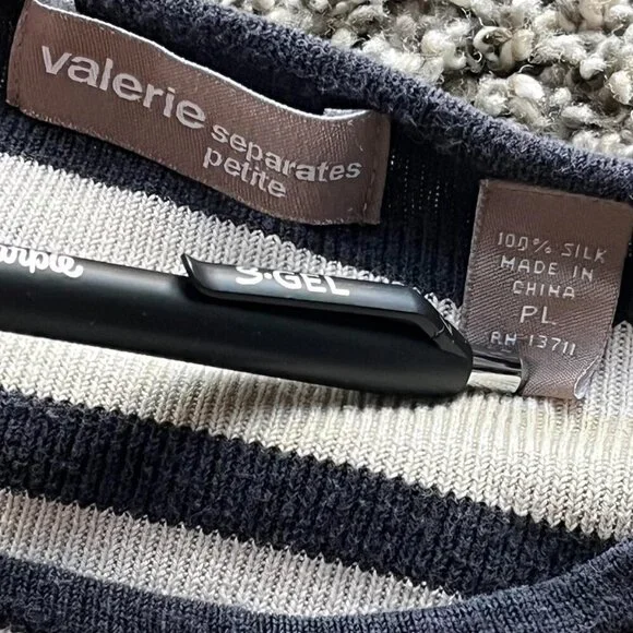 Valerie Stevens Black White Sweater Womens LP 100% Silk Preppy Feminine Elegant - Picture 2 of 7